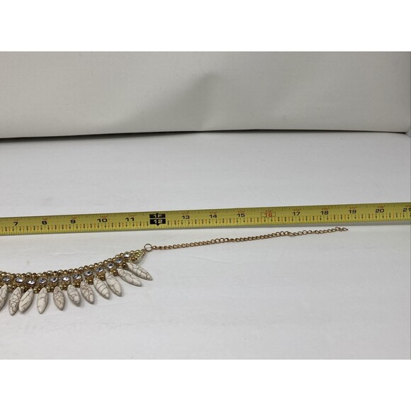 Necklace Gold Tone Clear Crystal White Veined Beads Claw-ish Shape Bib - Picture 11 of 12